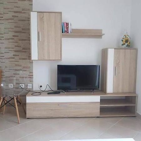 Sabljak Kornić المظهر الخارجي الصورة